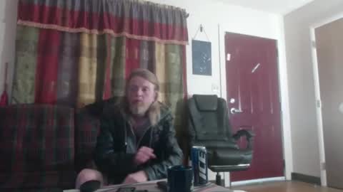 Snapshot of mr_happy12 chatting on 03/02/25, 01:04 mr_happy12 online show from 03/02/25, 01:04