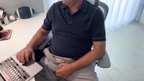 mr_hornyasfuck online show from 11/17/25, 01:39