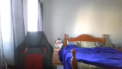 mr_i_ online show from 05/27/26, 06:54