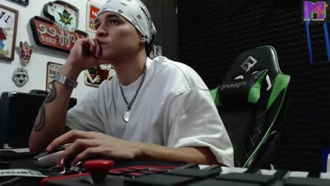 Call me Angel please online show from 11/30/25, 01:53