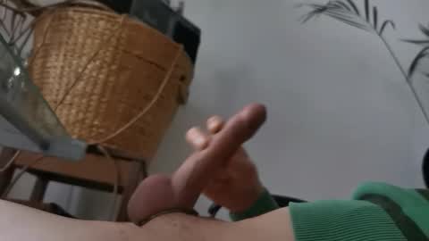 Snapshot of mr_longnight chatting on 12/21/25, 09:05 mr_longnight online show from 12/21/25, 09:05