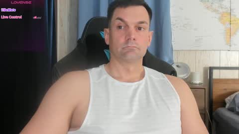 Snapshot of mr_mac69 chatting on 02/28/25, 06:09 Cam online show from 02/28/25, 06:09