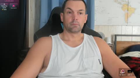 Snapshot of mr_mac69 chatting on 10/02/25, 05:09 Cam online show from 10/02/25, 05:09