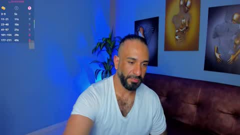 Snapshot of mr_maik22 chatting on 10/14/25, 02:18 mr_maik22 online show from 10/14/25, 02:18