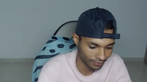 Max online show from 11/28/25, 12:52