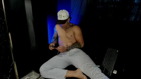 mr_maximo online show from 10/29/25, 07:59