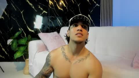 mr_maximo online show from 04/28/26, 05:45
