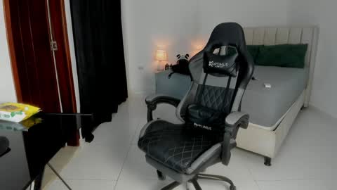 mr_maximo online show from 05/24/26, 03:00