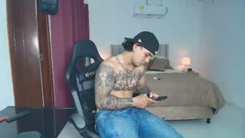 Snapshot of mr_maximo chatting on 07/19/26, 03:21 mr_maximo online show from 07/19/26, 03:21