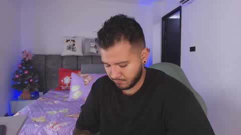 Snapshot of mr_mikee_ chatting on 01/06/26, 03:10 MIKEE online show from 01/06/26, 03:10