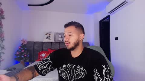 Snapshot of mr_mikee_ chatting on 01/07/26, 03:09 MIKEE online show from 01/07/26, 03:09