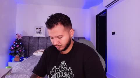 Snapshot of mr_mikee_ chatting on 01/10/26, 03:08 MIKEE online show from 01/10/26, 03:08