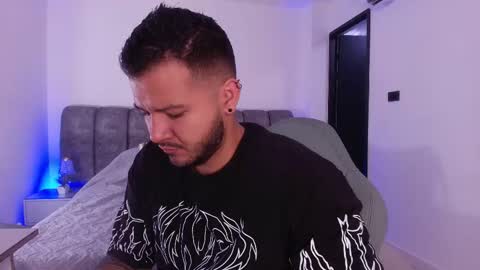 Snapshot of mr_mikee_ chatting on 02/06/26, 03:11 MIKEE online show from 02/06/26, 03:11