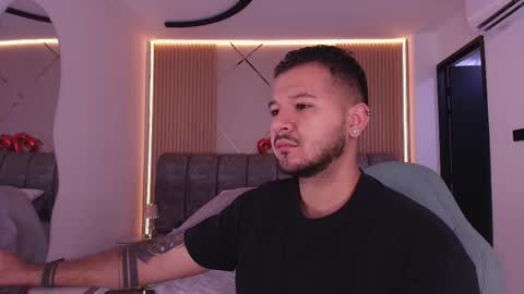 Snapshot of mr_mikee_ chatting on 02/25/26, 03:05 MIKEE online show from 02/25/26, 03:05