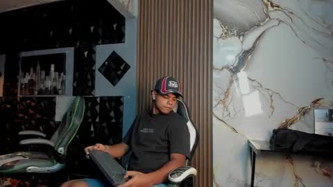 Snapshot of mr_mois chatting on 07/16/26, 06:08 mr_mois online show from 07/16/26, 06:08