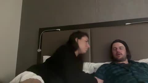 Mr  Mrs Glitter online show from 02/25/26, 05:50