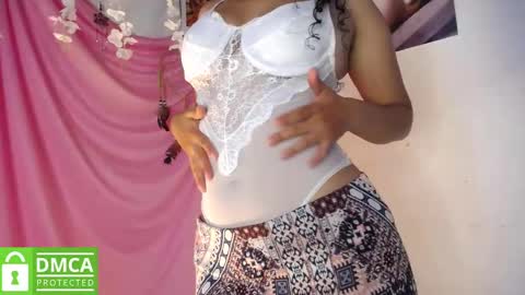 Snapshot of mr_mrscurie chatting on 10/04/25, 03:32 Mr Mrs Curie online show from 10/04/25, 03:32