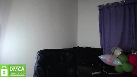 Snapshot of mr_mrscurie chatting on 11/11/25, 12:21 Mr Mrs Curie online show from 11/11/25, 12:21