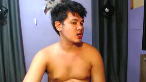 Snapshot of mr_olivercummerx chatting on 11/02/25, 03:03 mr_olivercummerx online show from 11/02/25, 03:03