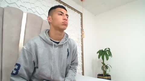 Mr Porn  online show from 06/25/26, 05:12