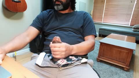 Snapshot of mr_rabbit77 chatting on 01/11/25, 11:35 Rabbit online show from 01/11/25, 11:35