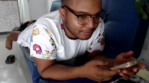 Snapshot of mr_santos01 chatting on 02/07/25, 04:03 Santos online show from 02/07/25, 04:03