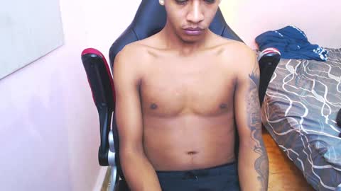 Snapshot of mr_stiven_ chatting on 01/05/25, 05:20 mr_stiven_ online show from 01/05/25, 05:20