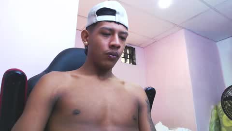 Snapshot of mr_stiven_ chatting on 01/05/25, 08:22 mr_stiven_ online show from 01/05/25, 08:22