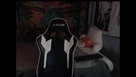 Snapshot of mr_strawberry chatting on 09/30/25, 09:14 mr_strawberry online show from 09/30/25, 09:14