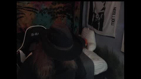 Snapshot of mr_strawberry chatting on 10/07/25, 04:53 mr_strawberry online show from 10/07/25, 04:53