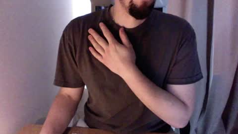 Snapshot of mr_teatime1989 chatting on 01/28/25, 02:10 the office guy online show from 01/28/25, 02:10