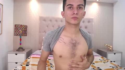 Snapshot of mr_williseo chatting on 12/05/24, 08:11 williseo online show from 12/05/24, 08:11