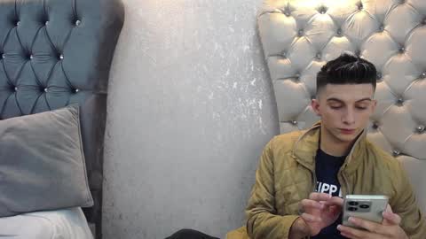 Snapshot of mr_williseo chatting on 12/08/24, 07:43 williseo online show from 12/08/24, 07:43