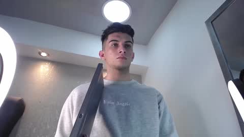 Snapshot of mr_williseo chatting on 01/25/25, 12:17 williseo online show from 01/25/25, 12:17