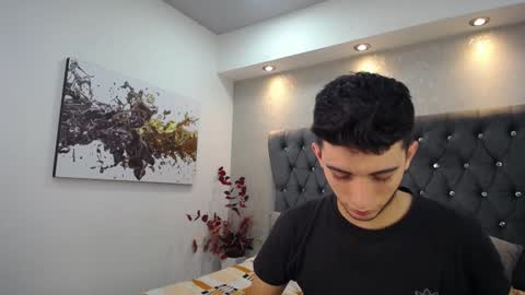 Snapshot of mr_williseo chatting on 02/03/25, 08:03 williseo online show from 02/03/25, 08:03