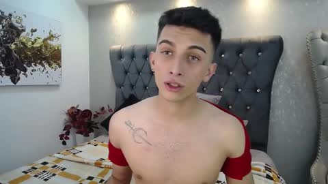 Snapshot of mr_williseo chatting on 02/21/25, 07:43 williseo online show from 02/21/25, 07:43