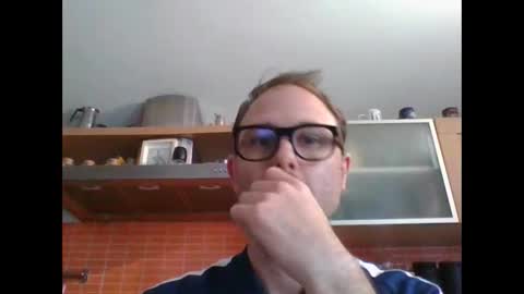 mravocado6 online show from 09/26/25, 12:09