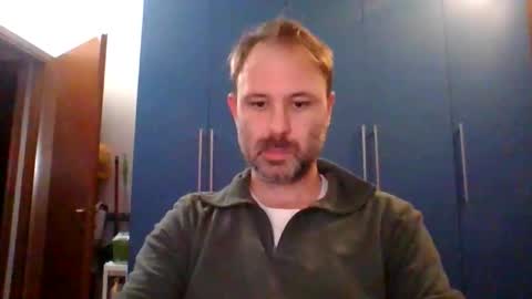 mravocado6 online show from 11/21/25, 05:44