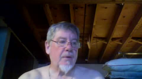 Snapshot of mrblade666 chatting on 06/22/26, 10:29 mrblade666 online show from 06/22/26, 10:29