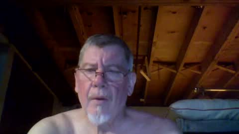 Snapshot of mrblade666 chatting on 07/15/26, 01:44 mrblade666 online show from 07/15/26, 01:44