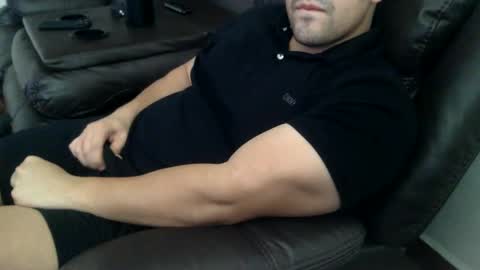 Snapshot of mrbree chatting on 11/25/25, 05:24 Mr Bree online show from 11/25/25, 05:24