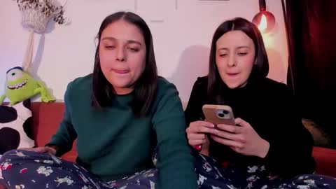 Laura online show from 02/16/26, 04:30