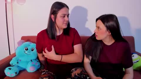 Laura online show from 03/11/26, 05:02