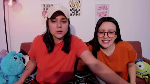 Laura online show from 04/29/26, 01:43