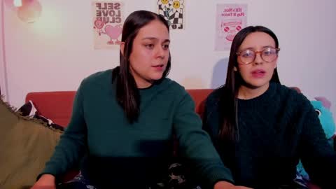 Laura online show from 06/10/26, 04:34