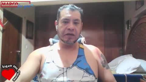 Snapshot of mrcforyou chatting on 10/27/25, 01:37 mrcforyou online show from 10/27/25, 01:37