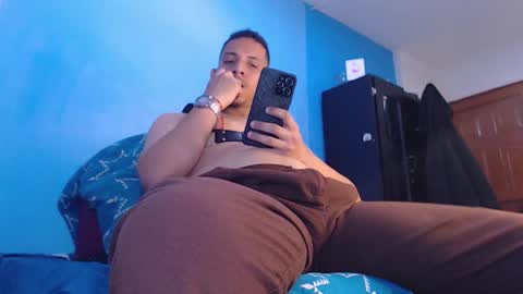 Christtofer online show from 12/15/25, 08:46