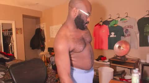 Snapshot of mrchuckdailyxxx chatting on 01/13/26, 05:35 Chuck Daily online show from 01/13/26, 05:35