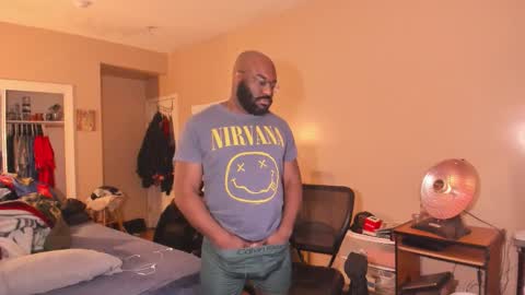 Snapshot of mrchuckdailyxxx chatting on 02/05/26, 06:40 Chuck Daily online show from 02/05/26, 06:40