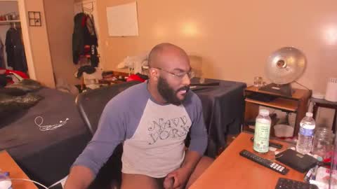 Snapshot of mrchuckdailyxxx chatting on 02/25/26, 10:36 Chuck Daily online show from 02/25/26, 10:36